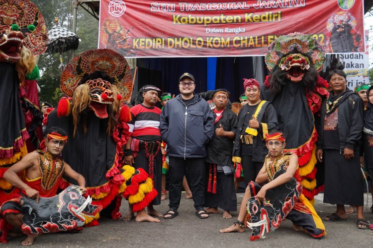 Ramaikan Hari Jadi Kabupaten Kediri, Mas Dhito Gelar Festival 1000 Barong