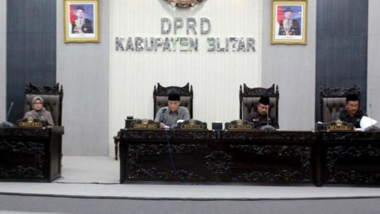 Bupati Blitar Sampaikan LKPJ Tahun Anggaran 2022 kepada DPRD