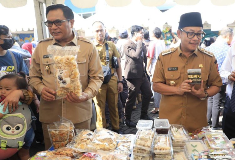 Jaga Stabilitas Ekonomi, Wali Kota Malang Sutiaji Buka Pasar Murah Ramadan