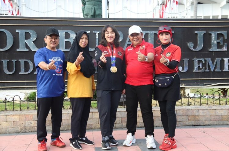 Warganya Turut Harumkan Indonesia di SEA Games, Bupati Jember Hadiahkan Uang Rp10 Juta dan Sepeda Motor