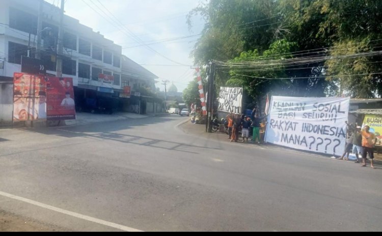 Puluhan PKL di Kota Malang Tolak Rencana Penggusuran