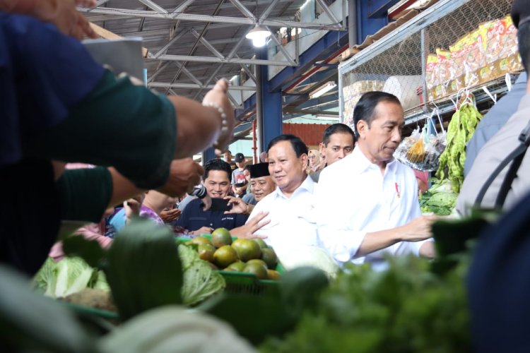 Jokowi Kunjungi Pasar Rakyat Bululawang Malang Cek Harga Kebutuhan pokok