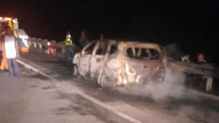 Mini bus Terbakar di Tol Paspro, Penumpang Selamat