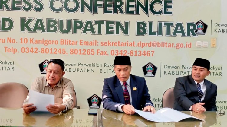 DPRD Blitar Resmikan Ansori Jadi Anggota DPRD Gantikan Nur Fatoni