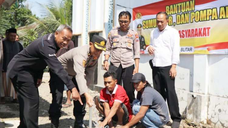 Krisis Air Bersih, Polres Blitar Bantu Sumur Bor di Desa Pandanarum