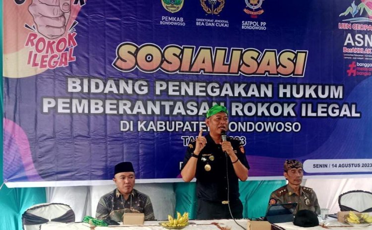 Satpol PP Bondowoso dan Bea Cukai Ajak Warga Desa Grujugan Lawan Peredaran Rokok Ilegal