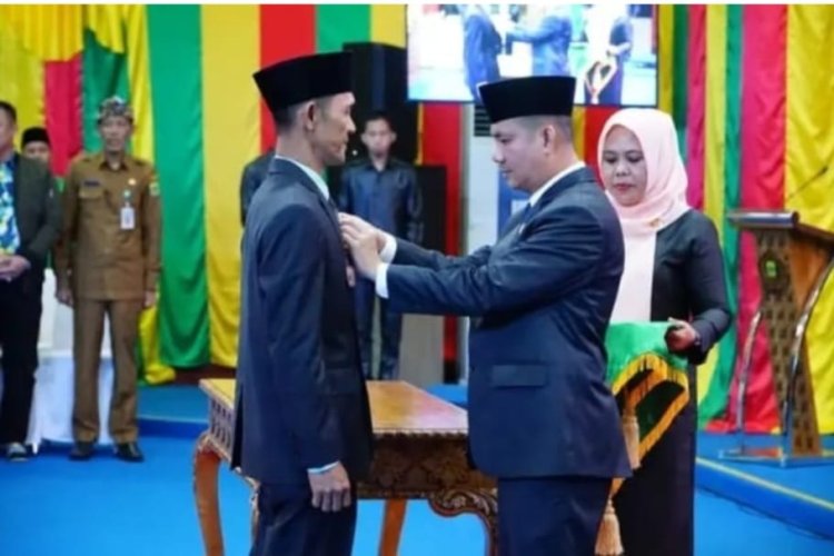 PAW Anggota DPRD Kabupaten Lingga Masa Bakti 2019-2024 Resmi Dilantik