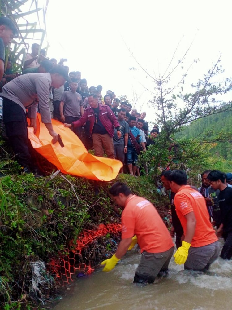 Senin Pergi Tak Pamit, Selasa Ditemukan Jadi Mayat di Sungai Tungel Baru