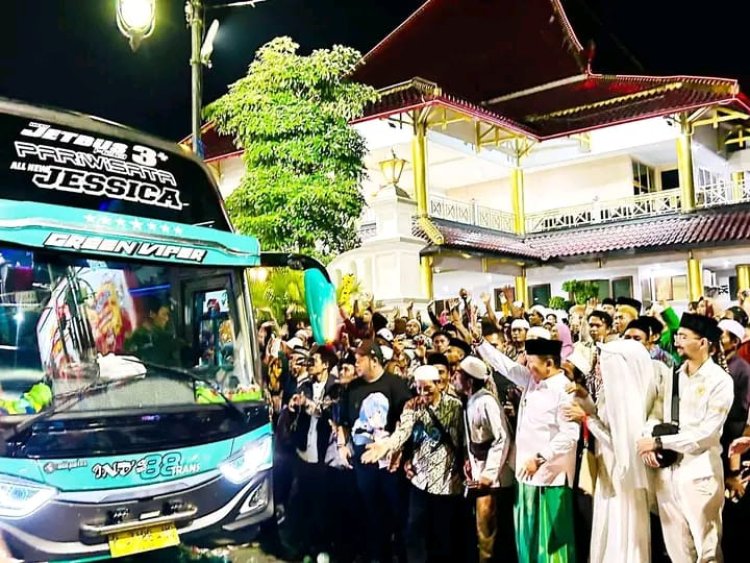 Lepas Jamaah Umroh, Bupati Hendy Mohon Bantuan Doa untuk Jember