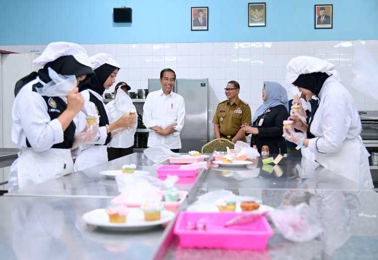 Presiden Jokowi Kagumi Manajemen SMKN 3 Kota Malang