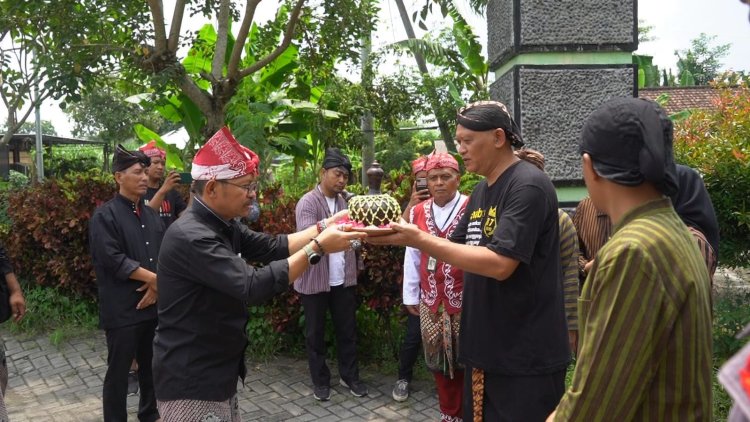 Awali Peringatan Hari Jadi ke-1220, Pemkab Kediri Ambil Air dari 7 Sumber  Yang Sarat Filosofi