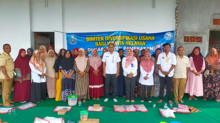 DKP Provinsi Jawa Timur Bina Nelayan Wanita di Probolinggo