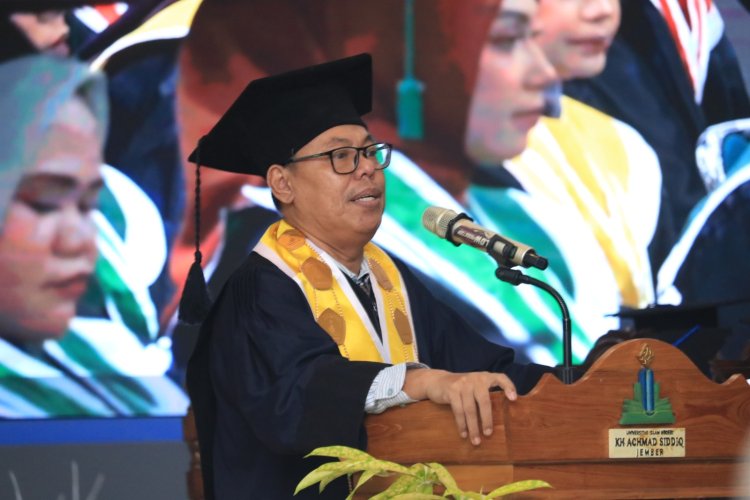 UIN KHAS Jember Gelar Wisuda, Rektor Hepni: Mereka Adalah Agen Perubahan