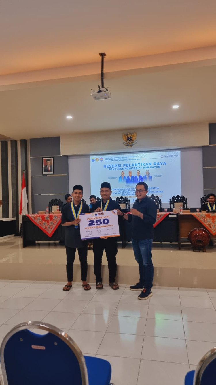 Ratusan Mahasiswa PMII di Unipar Jember Dapat Beasiswa