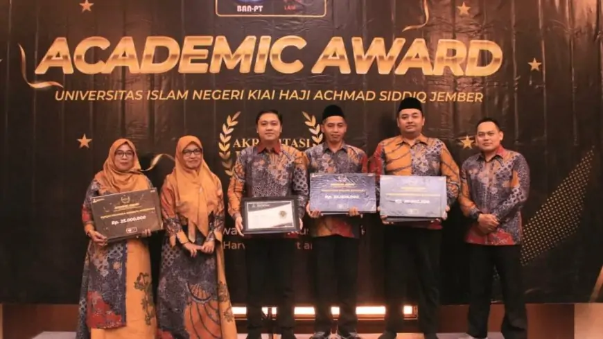 Terakreditasi Unggul, UIN Khas Jember Raih Academic Award