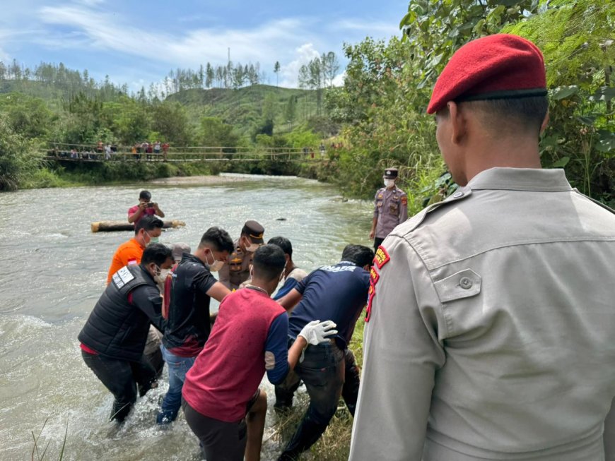 Warga Temukan Mayat di Sungai Desa Penggalangan, Polisi Lakukan Olah TKP.