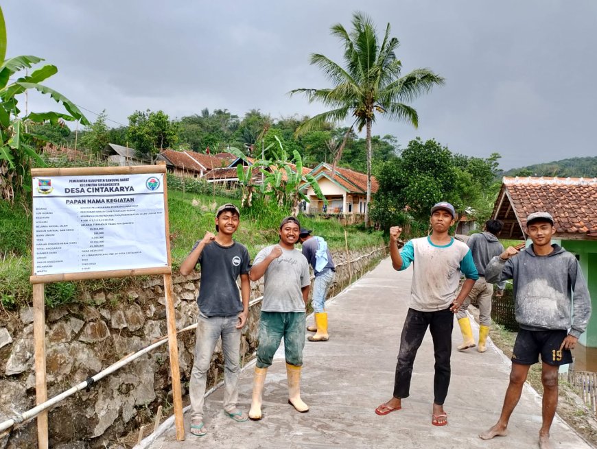 Jalan Usaha Tani Mudahkan Petani Akses lahan Pertanian Didesa Cinta Karya Sindangkerta